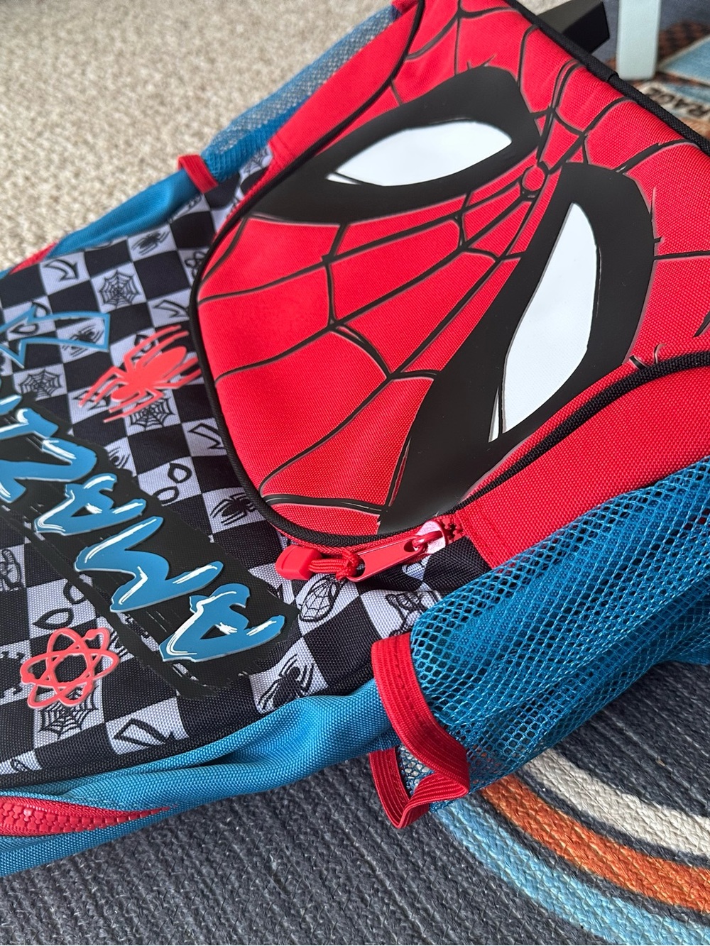 Disney Marvel Spider-Man 'Amazing' Kids Roller Backpack - Picture 6 of 11